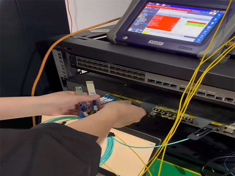 Câbles optiques actifs AOC, privilégiés pour les centres de données et les stations de base 5G, taux de rachat de 95 %