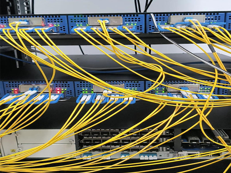 400G DCI équipé assemblé et testé. Vieillissement 48h vérifié, modules optiques inclus, prêt à être expédié !